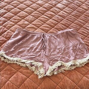 Lemon sleep shorts, GUC